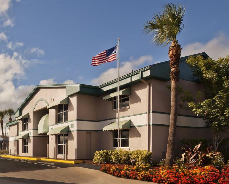 Hotel Super 8 By Wyndham Kissimmee/Maingate/Orlando Area Celebration Zewnętrze zdjęcie