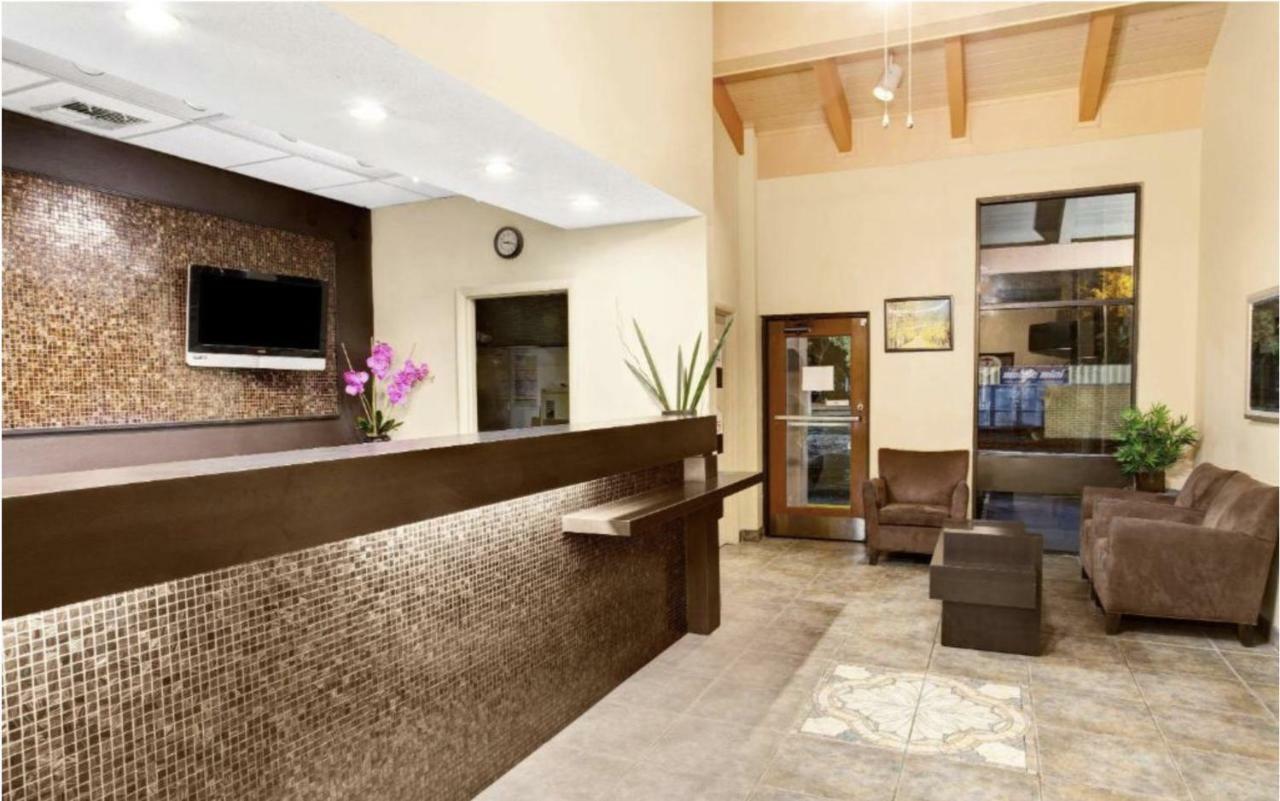 Hotel Super 8 By Wyndham Kissimmee/Maingate/Orlando Area Celebration Zewnętrze zdjęcie